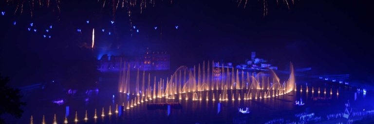 giant_water_theater_puy_du_fou_5crop