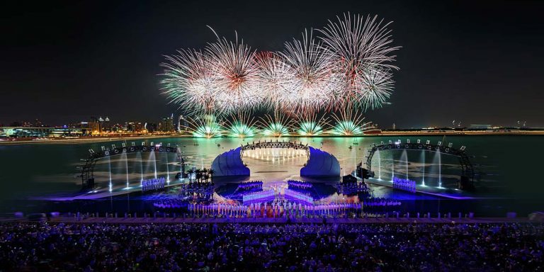 water_show_dubai_national_day_12crop