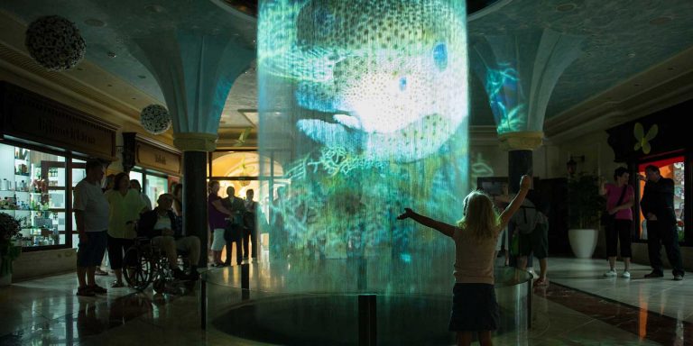 aqua_graphic_water_curtain_jindrichuv_hradec_1